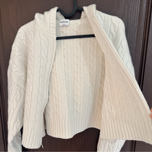Aritzia Sunday Best Cable Knit Zip Hoodie Cream Cropped Sweater M Wool Blend - Picture 5 of 8